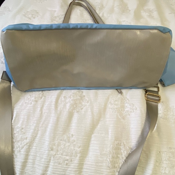 Anne Klein Melissa Weekender Travel Duffle Bag w/ Wristlet & Crossbody Strap VGC - Picture 7 of 16